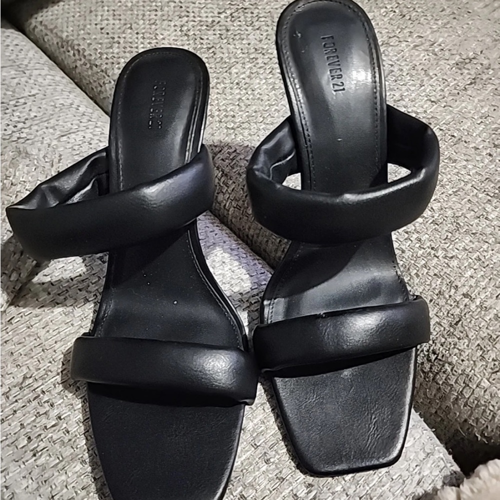 Forever 21 Black Women's Clear Heels